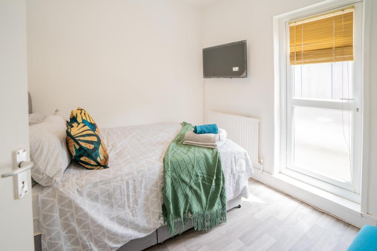 Small Private Studio Rooms In The Heart Of Angel ロンドン エクステリア 写真